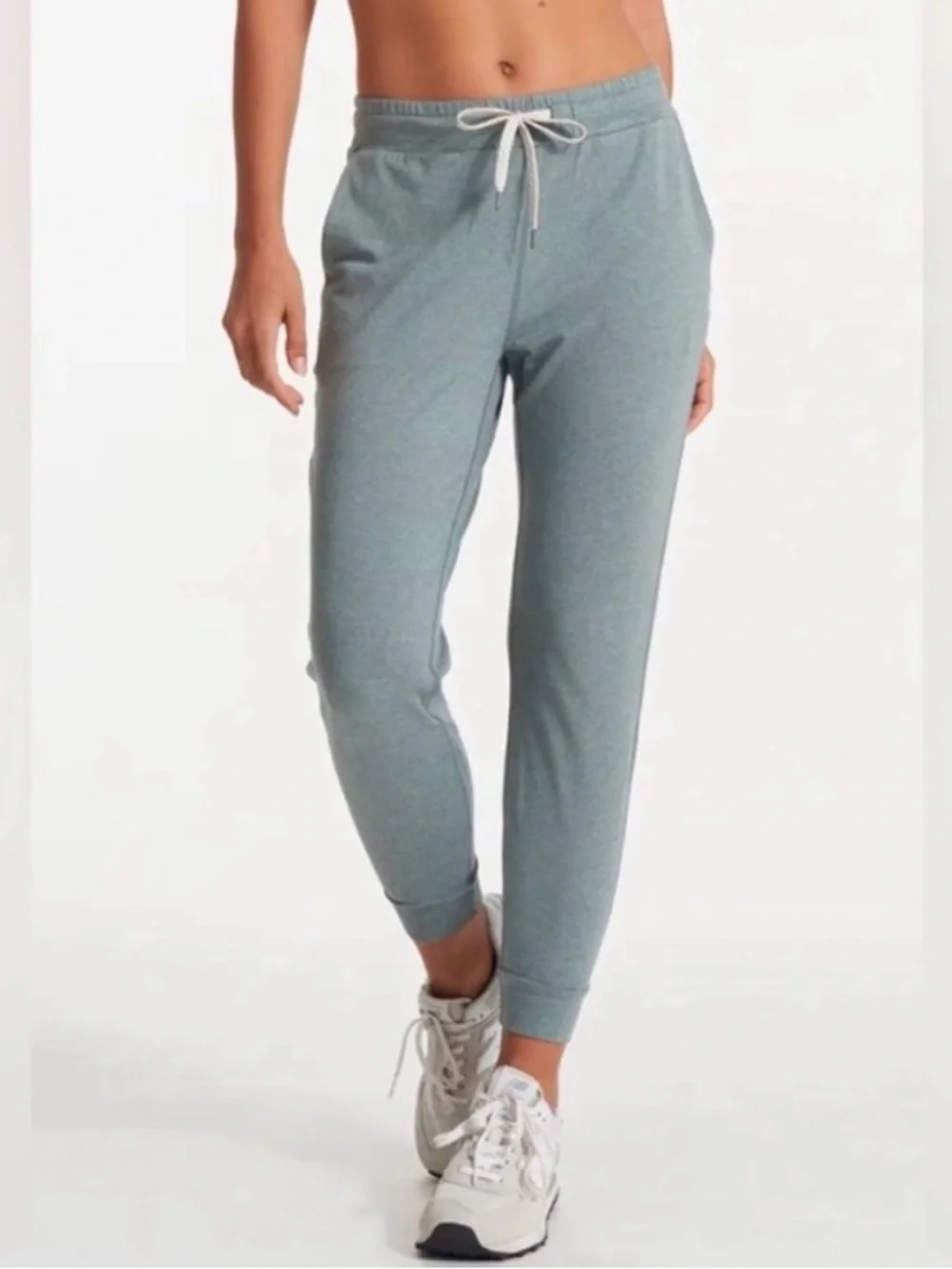 Vuori green joggers - Picture 2 of 5